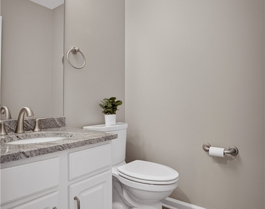 9704 Sundance Dr - Photo Thumbnail 11