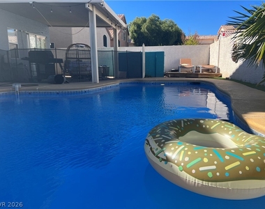 8316 Valleybreeze Avenue - Photo Thumbnail 18