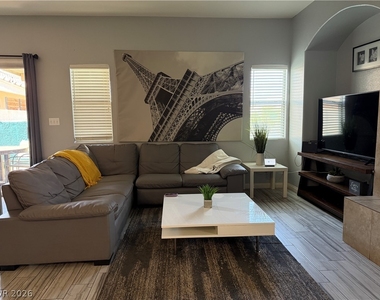 8316 Valleybreeze Avenue - Photo Thumbnail 3