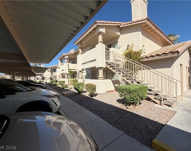 920 Rockview Drive - Photo Thumbnail 18