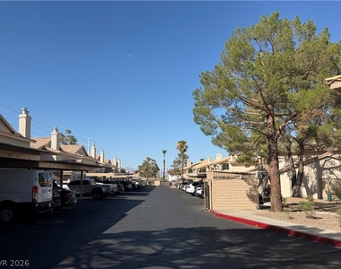 920 Rockview Drive - Photo Thumbnail 17