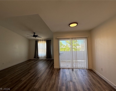 7255 W Sunset Road - Photo Thumbnail 7