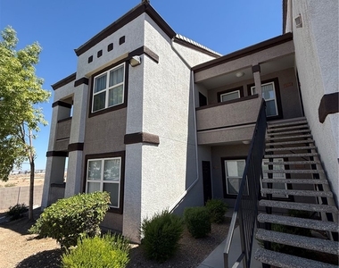 7255 W Sunset Road - Photo Thumbnail 1