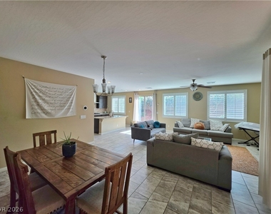 6186 Allen Cove Court - Photo Thumbnail 2