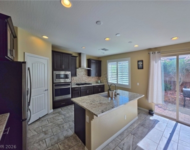 6186 Allen Cove Court - Photo Thumbnail 9