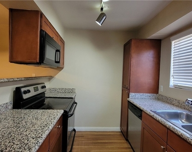 2750 S Durango Drive - Photo Thumbnail 2