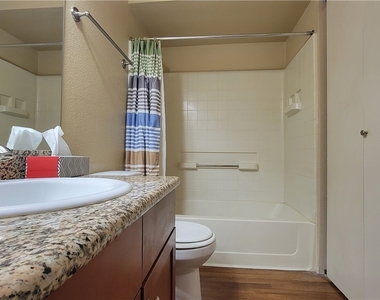 2750 S Durango Drive - Photo Thumbnail 9
