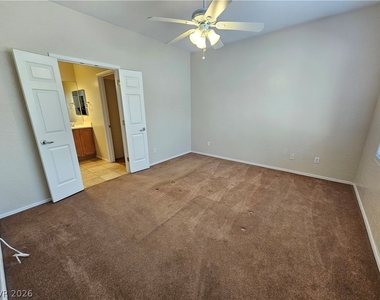 5958 Saddle Horse Avenue - Photo Thumbnail 13