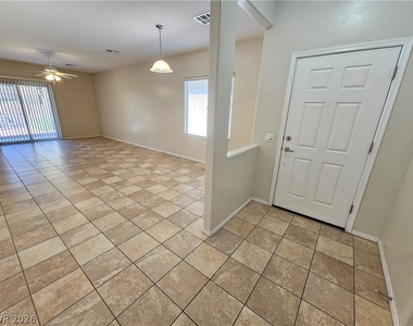 5958 Saddle Horse Avenue - Photo Thumbnail 3