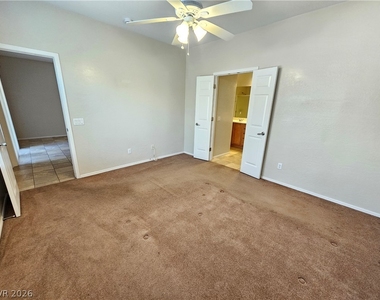 5958 Saddle Horse Avenue - Photo Thumbnail 15