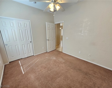 5958 Saddle Horse Avenue - Photo Thumbnail 18