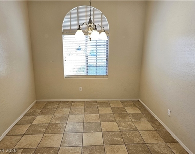 5958 Saddle Horse Avenue - Photo Thumbnail 8