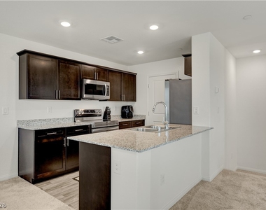 6924 Spicy Merlot Street - Photo Thumbnail 14
