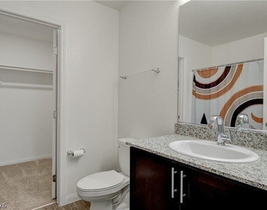 6924 Spicy Merlot Street - Photo Thumbnail 32