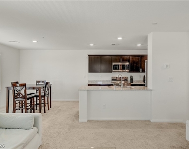 6924 Spicy Merlot Street - Photo Thumbnail 8