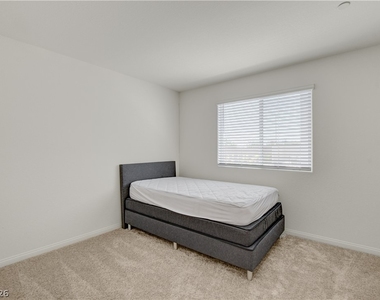 6924 Spicy Merlot Street - Photo Thumbnail 24