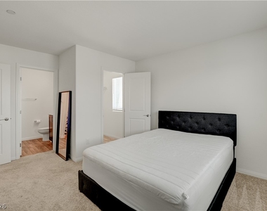 6924 Spicy Merlot Street - Photo Thumbnail 35