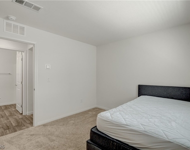 6924 Spicy Merlot Street - Photo Thumbnail 26
