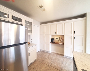 4808 Leadership Court - Photo Thumbnail 8