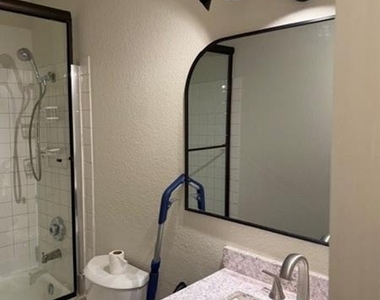 540 Elm Drive - Photo Thumbnail 10