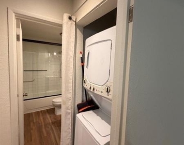 540 Elm Drive - Photo Thumbnail 6