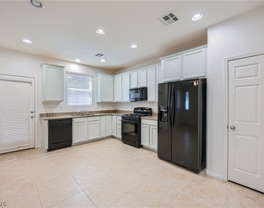 3811 Total Eclipse Street - Photo Thumbnail 6