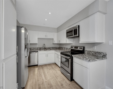 3151 Soaring Gulls Drive - Photo Thumbnail 7
