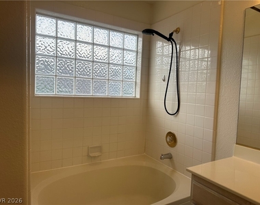258 Big Horn Drive - Photo Thumbnail 7