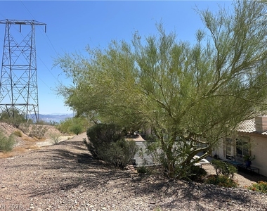 258 Big Horn Drive - Photo Thumbnail 2