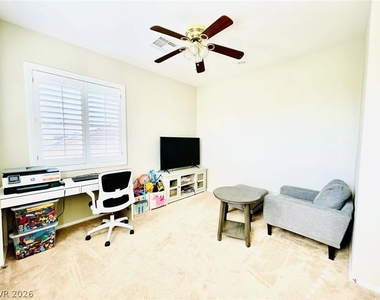 315 Carlisle Crossing Street - Photo Thumbnail 19