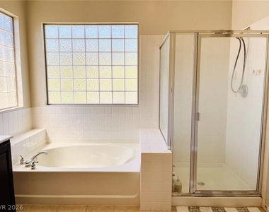 315 Carlisle Crossing Street - Photo Thumbnail 15