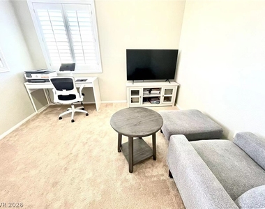 315 Carlisle Crossing Street - Photo Thumbnail 21