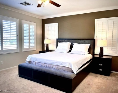315 Carlisle Crossing Street - Photo Thumbnail 16