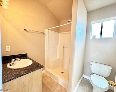 1731 Pershing Avenue - Photo Thumbnail 12