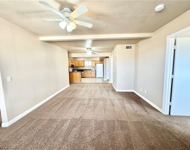 1731 Pershing Avenue - Photo Thumbnail 3