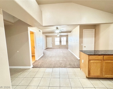 1731 Pershing Avenue - Photo Thumbnail 2