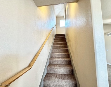 1731 Pershing Avenue - Photo Thumbnail 9
