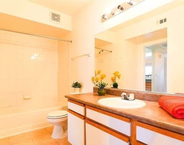 6650 W Warm Springs Road - Photo Thumbnail 3