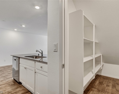 1137 Meadow Sparrow Place - Photo Thumbnail 26
