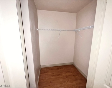 1150 N Buffalo Drive - Photo Thumbnail 21