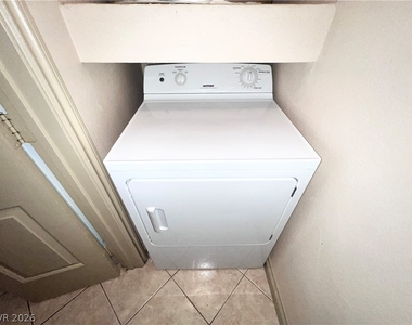 1150 N Buffalo Drive - Photo Thumbnail 29