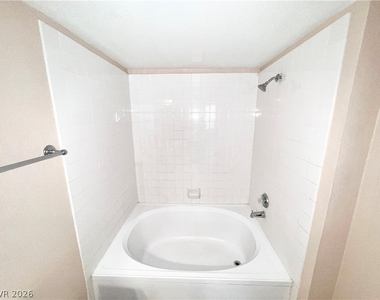 1150 N Buffalo Drive - Photo Thumbnail 26