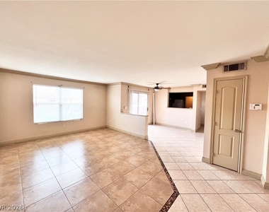 1150 N Buffalo Drive - Photo Thumbnail 5