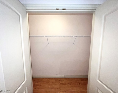 1150 N Buffalo Drive - Photo Thumbnail 27