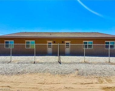 461 E Comstock Street - Photo Thumbnail 21