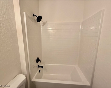 461 E Comstock Street - Photo Thumbnail 8