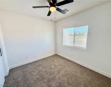 461 E Comstock Street - Photo Thumbnail 16