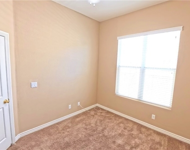 10403 Adams Chase Street - Photo Thumbnail 16