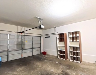 10403 Adams Chase Street - Photo Thumbnail 32