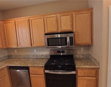 10403 Adams Chase Street - Photo Thumbnail 7